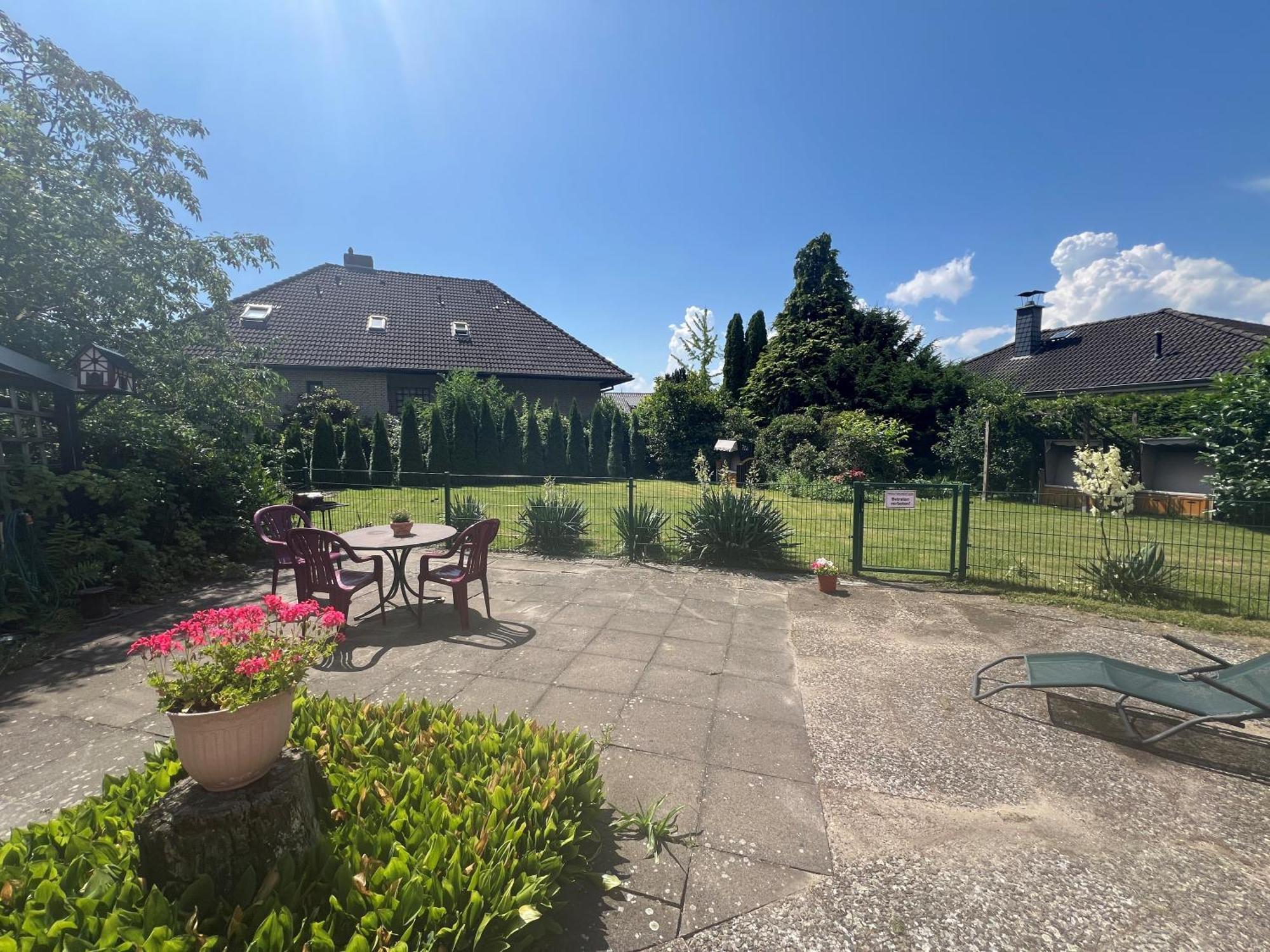 Pension Garbsen Exteriör bild